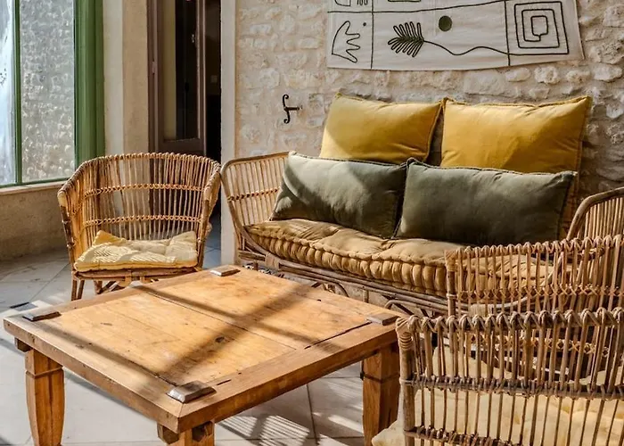 Grande Maison De Charme- 14 Pers- 1h Paris Hébergement de vacances